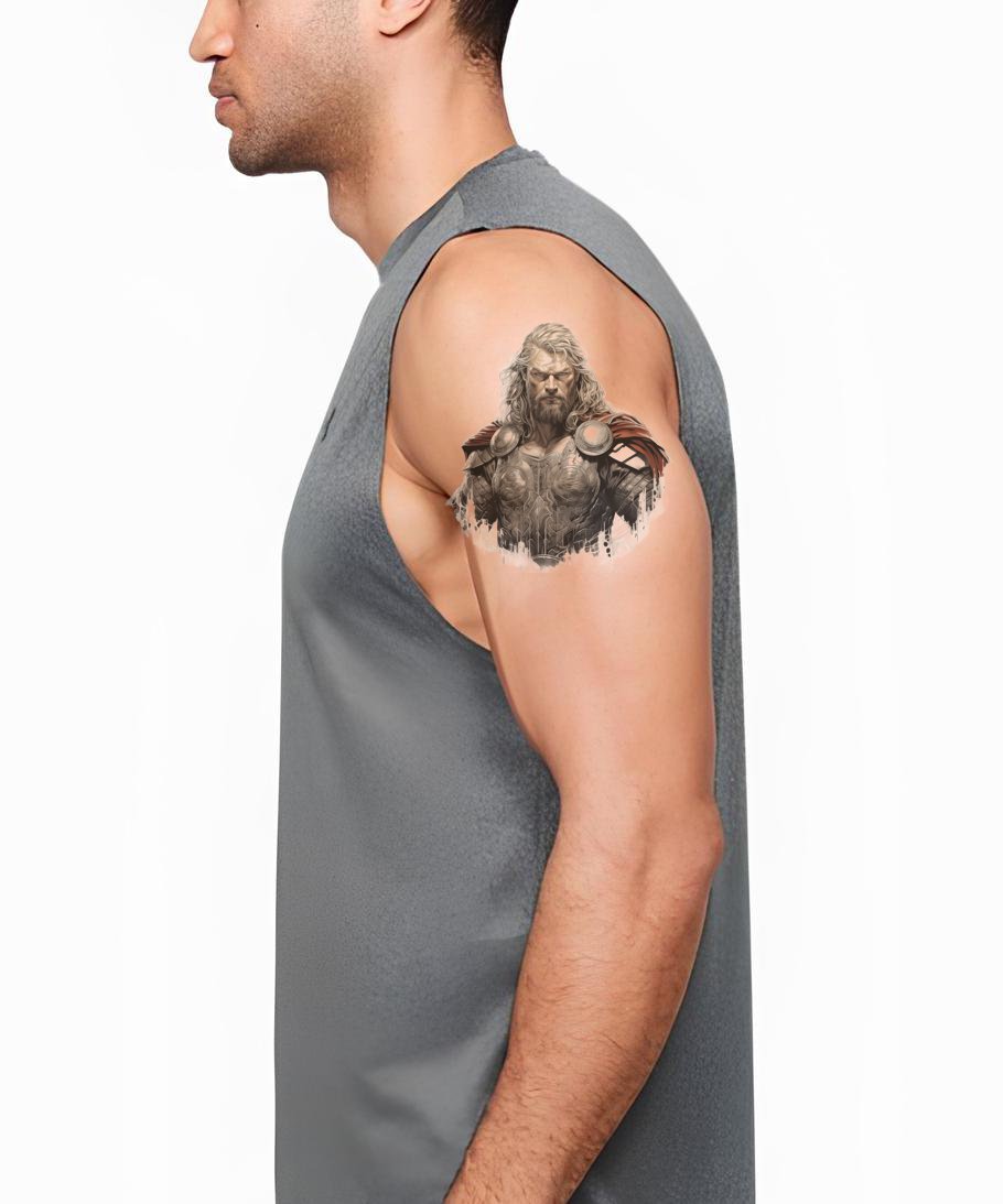 Marvel-inspirerad Thor tatuering design