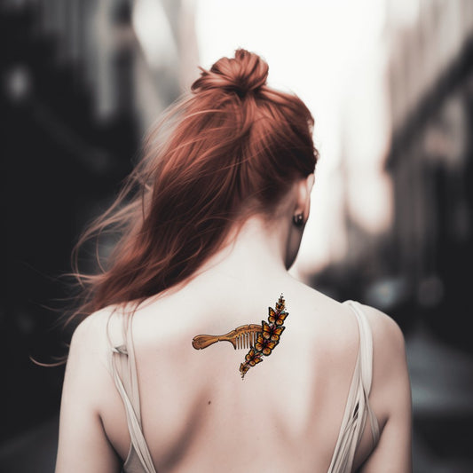Diseño de Tatuaje Peine y Mariposas Monarca