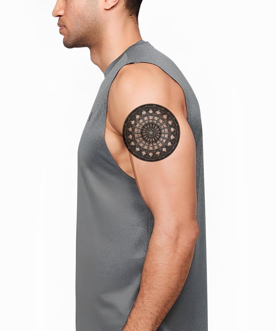 Design de Tatuagem Mandala Janela de Rosa Gótica