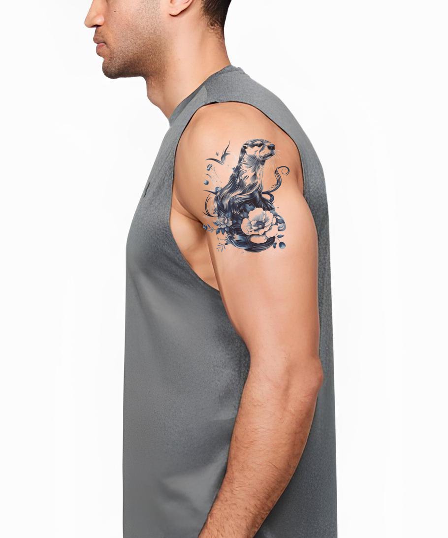 Majestätisches Seeotter- und Blumen-Tattoo-Design