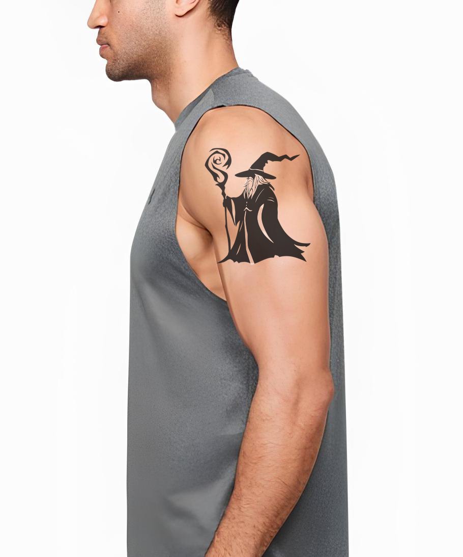 Starkes Zauberer Tattoo Idee