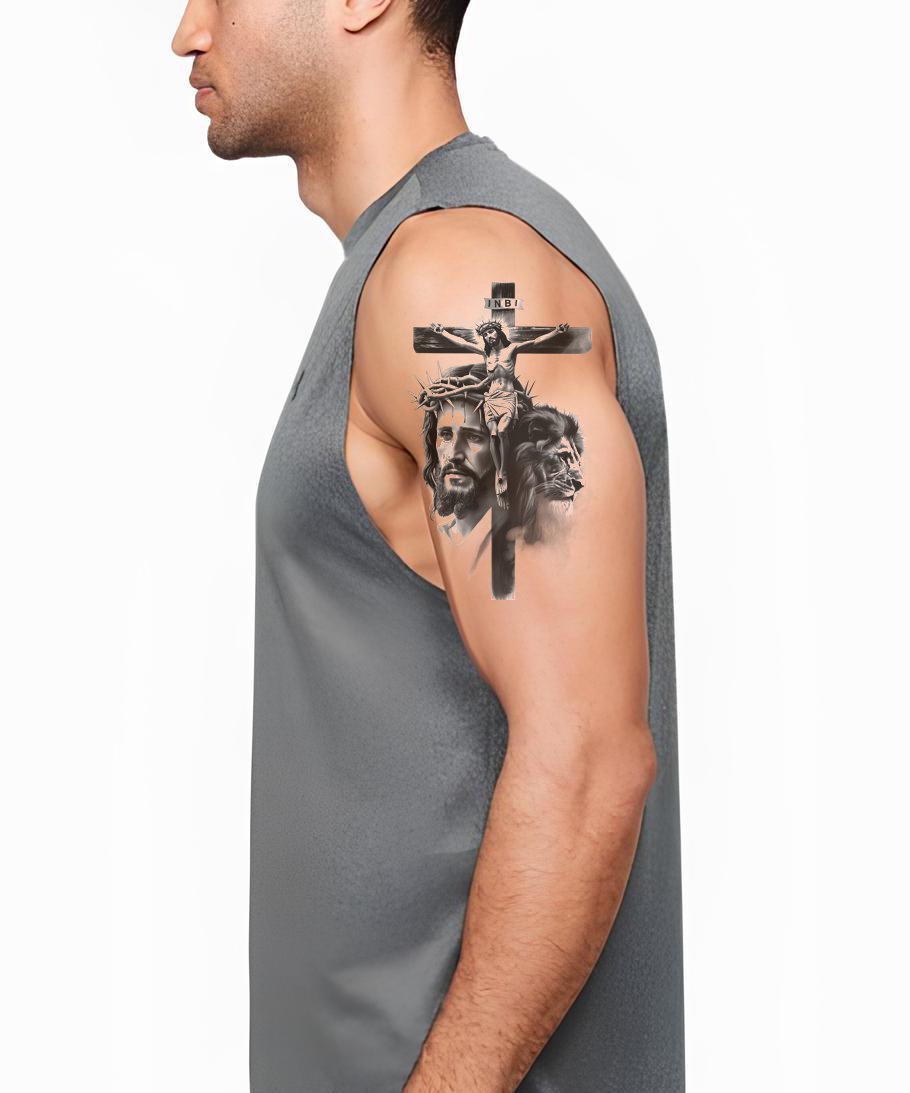 Jesus na Cruz com Design de Tatuagem de Fé de Leão