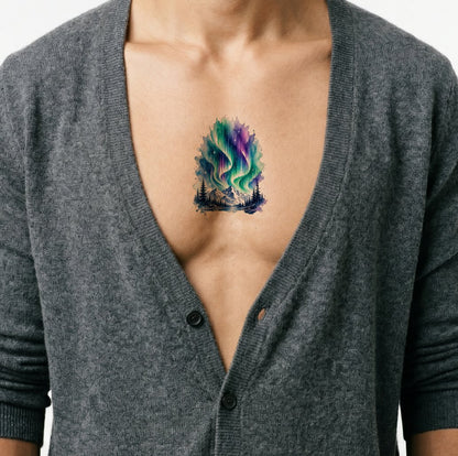 Design tatuaggio aurora sulle montagne