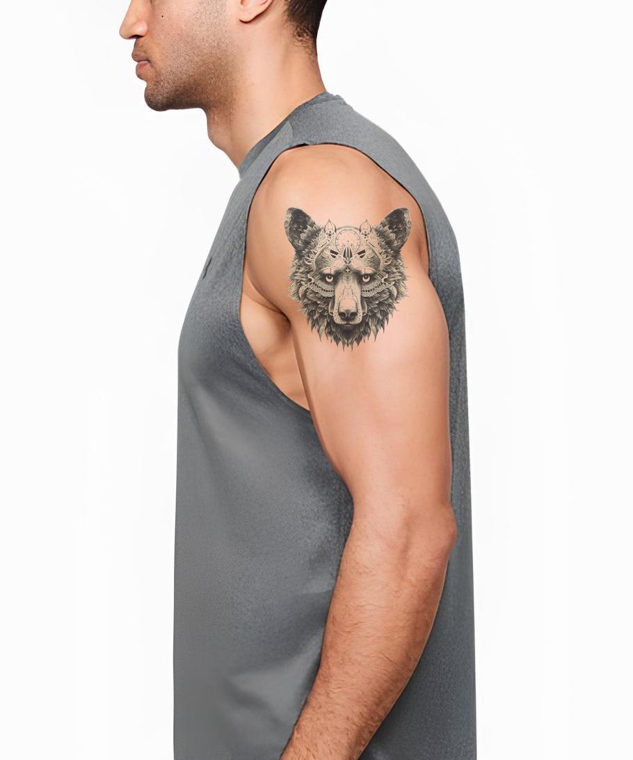 Design de Tatuagem de Máscara de Urso Geométrico Preto e Cinza