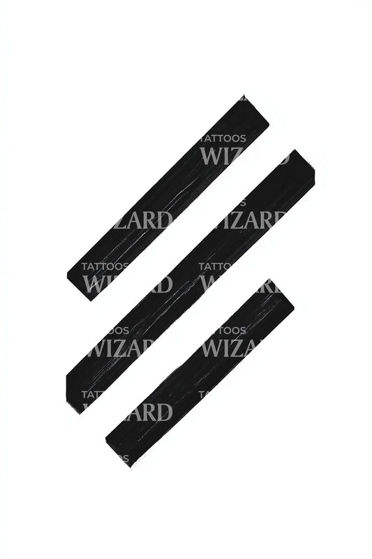 Odvážný design tetování s šikmými čarami