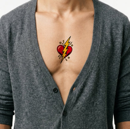 Sticker-tatovering med lynhjerte