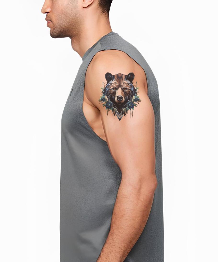 Design de Tatuagem de Retrato de Urso Geométrico com Flores