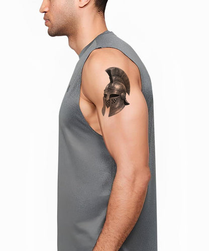 Diseño de tatuaje de casco de gladiador