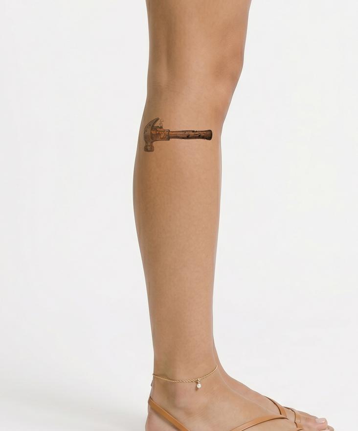 Design tetování kladiva a dílny