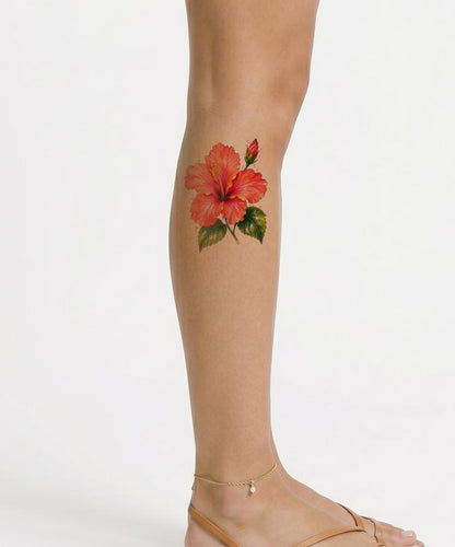 Trooppinen hibiskuskukka tatuointimalli
