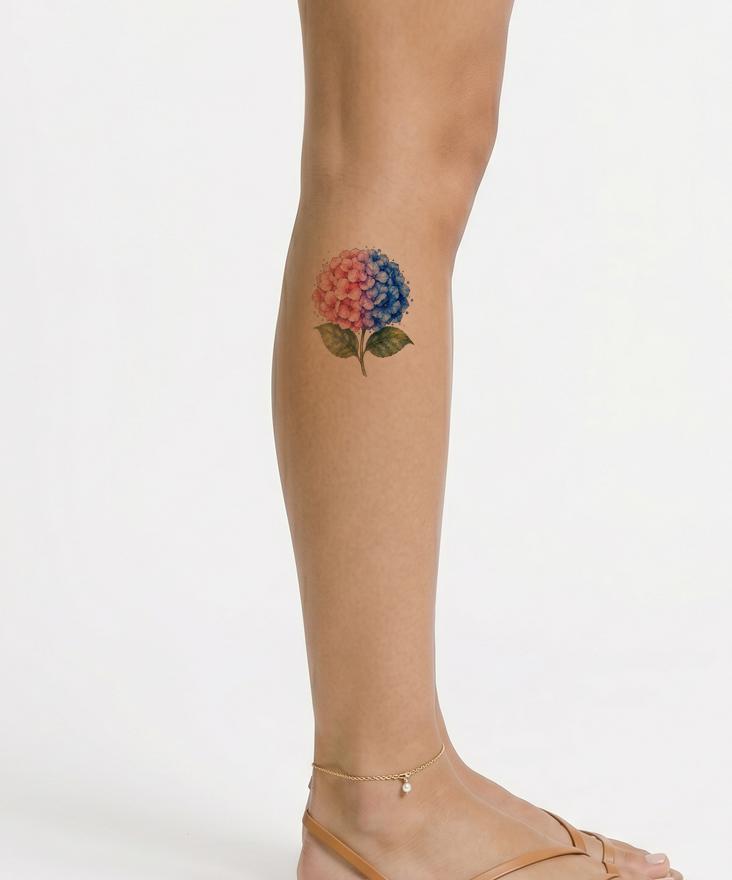 Vaaleanpunaisen ja sinisen hortensian tatuointidesign