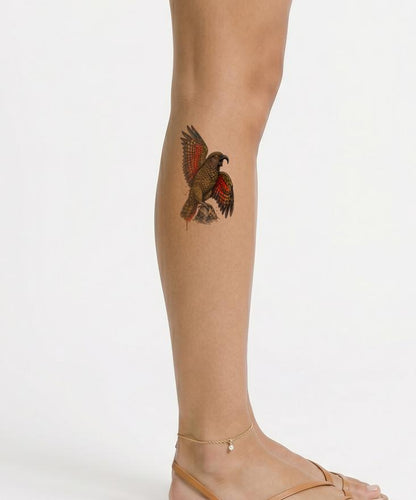 Kea-alpepapegøye med åpne vinger, tatoveringsdesign