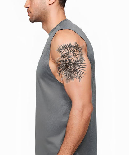 Leopard in Schwarz & Grau Wahres Raubtier Tattoo Design