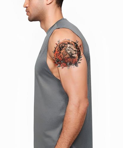 Tatuaje en círculo, león y rosas de la vieja escuela
