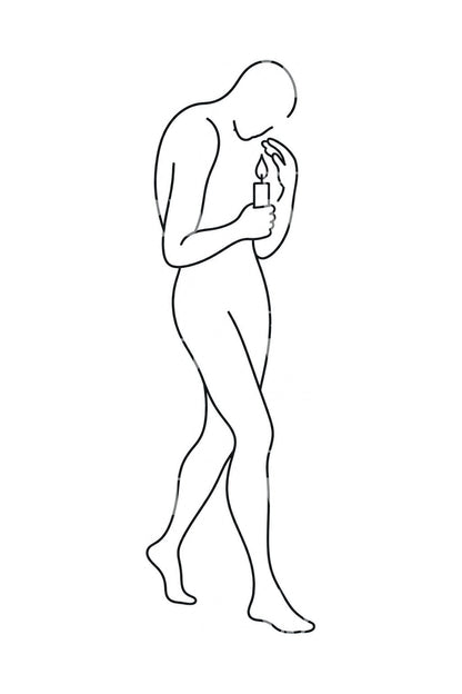 Idea de tatuaje Llama de vela protegida en una línea