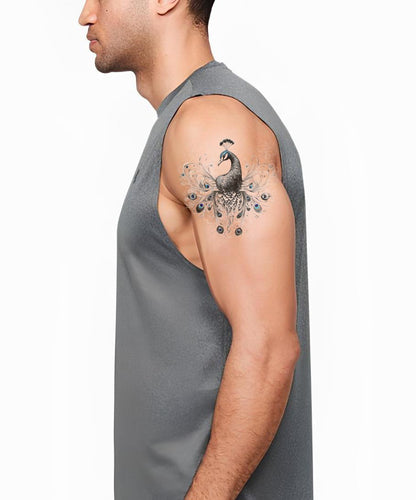 Design di Tatuaggio di Pavone Delicato