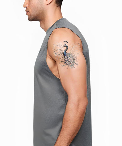 Design di Tatuaggio di Pavone Delicato