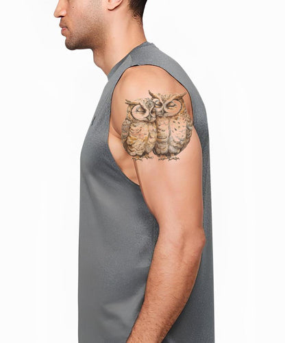 Idée de tatouage aquarelle attentionné de hiboux câlins