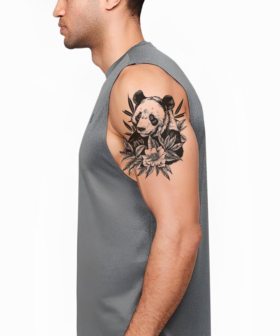 Schwarz-grauer Pandabär mit Blumen Tattoo-Idee