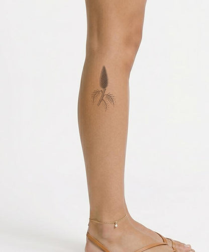 Tatueringsdesign av hjorthornssumakens fruktstånd